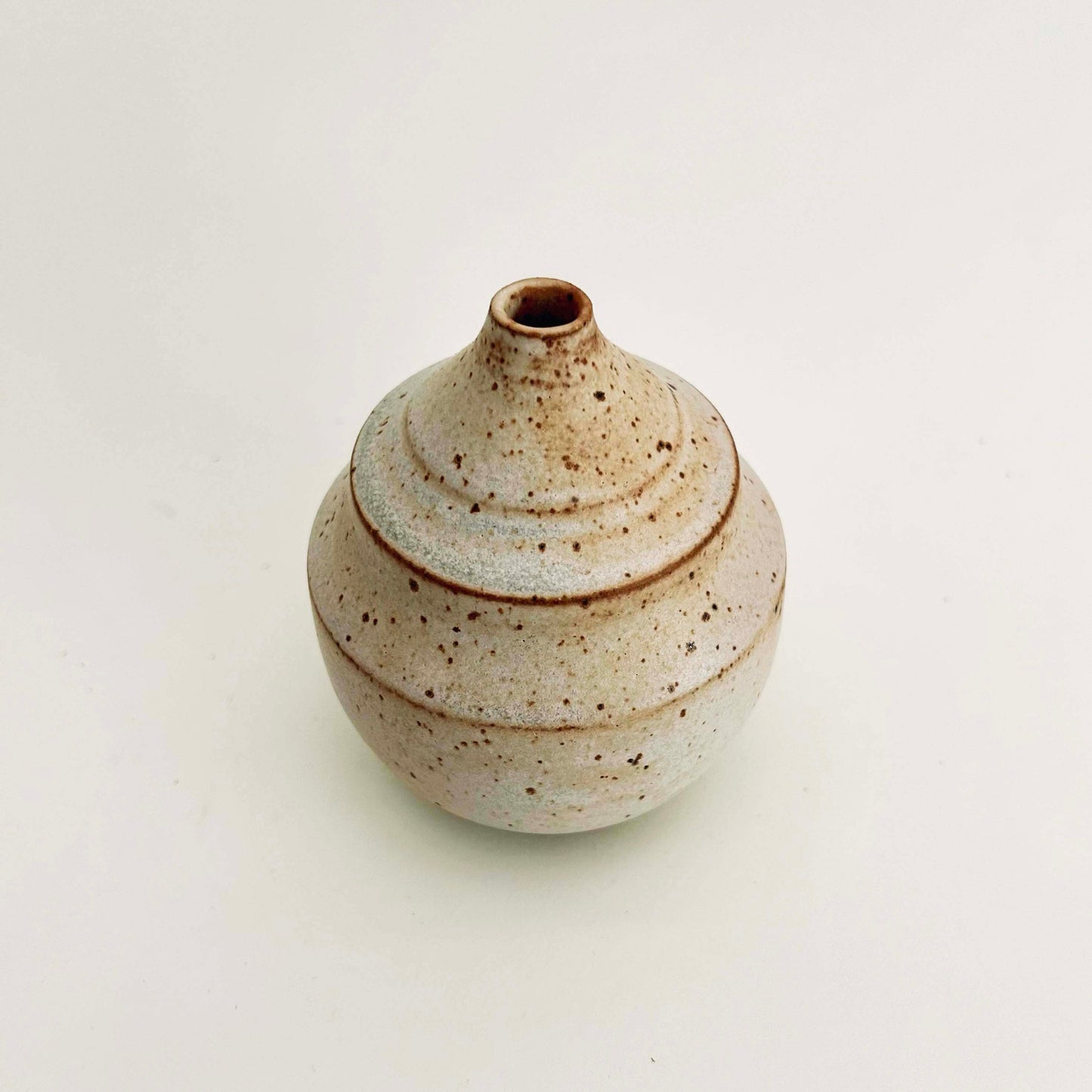 Bud Vase in Cotton White, No.3