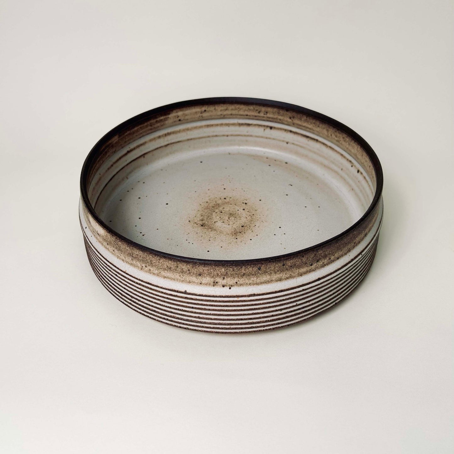 Low Profile, 10" Textured Serving Bowl in Mocha Cream