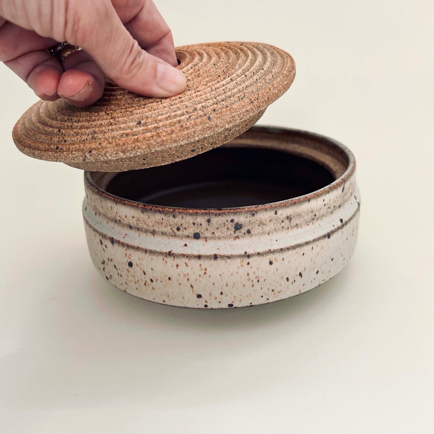 Wide, Textured Lidded Vessel in Mocha White
