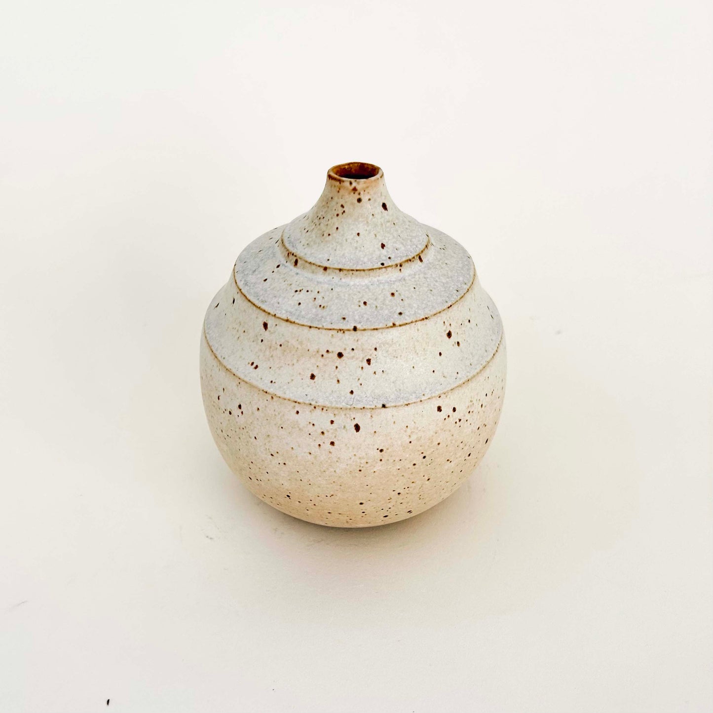 Bud Vase in Cotton White, No.5