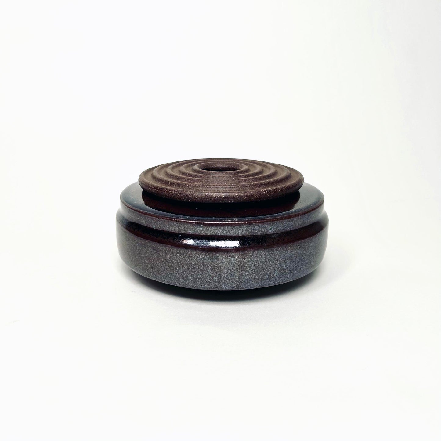 Cylindrical Vessel w/ Ribbed Lid in Oil Spot