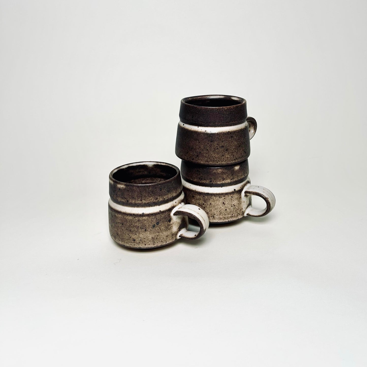 Small Angular Expresso Cup in Mocha Creme