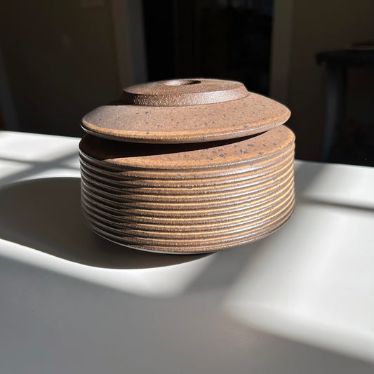 Wide Lidded Vessel in Matte Brown