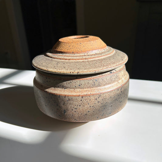 Lidded Vessel in Rust White