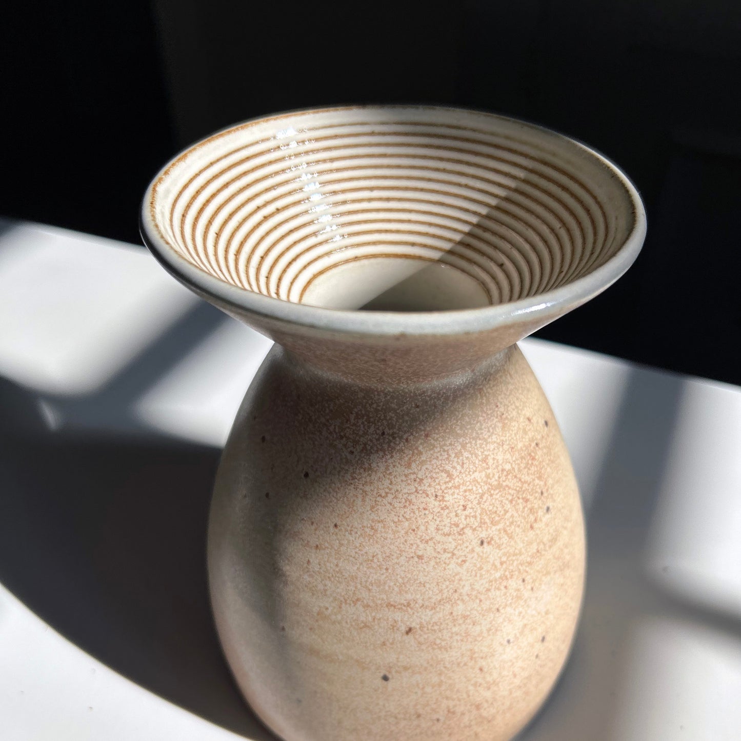 Flared Vase in Rust White