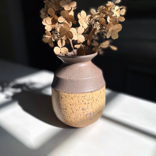 Vase in Yellow Salt/Gray Brown