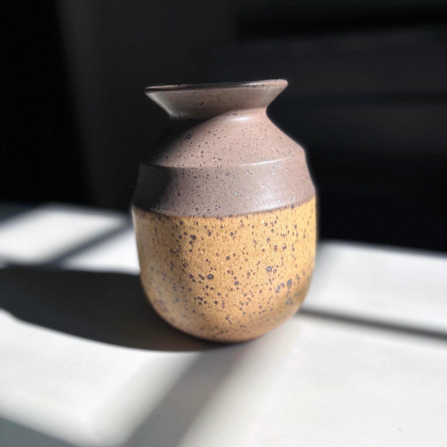 Vase in Yellow Salt/Gray Brown