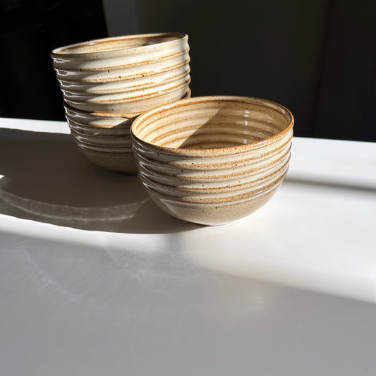 Ribbed Soup Bowls, Warm White