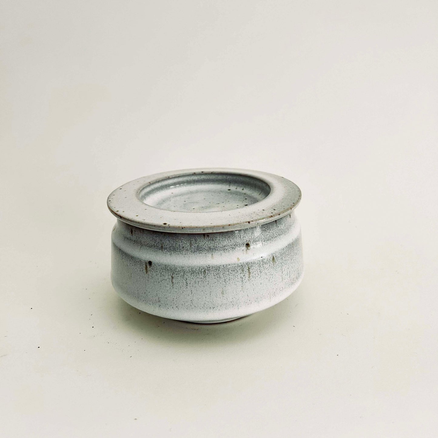 Wide Angular Lidded Containers in Buttermilk White