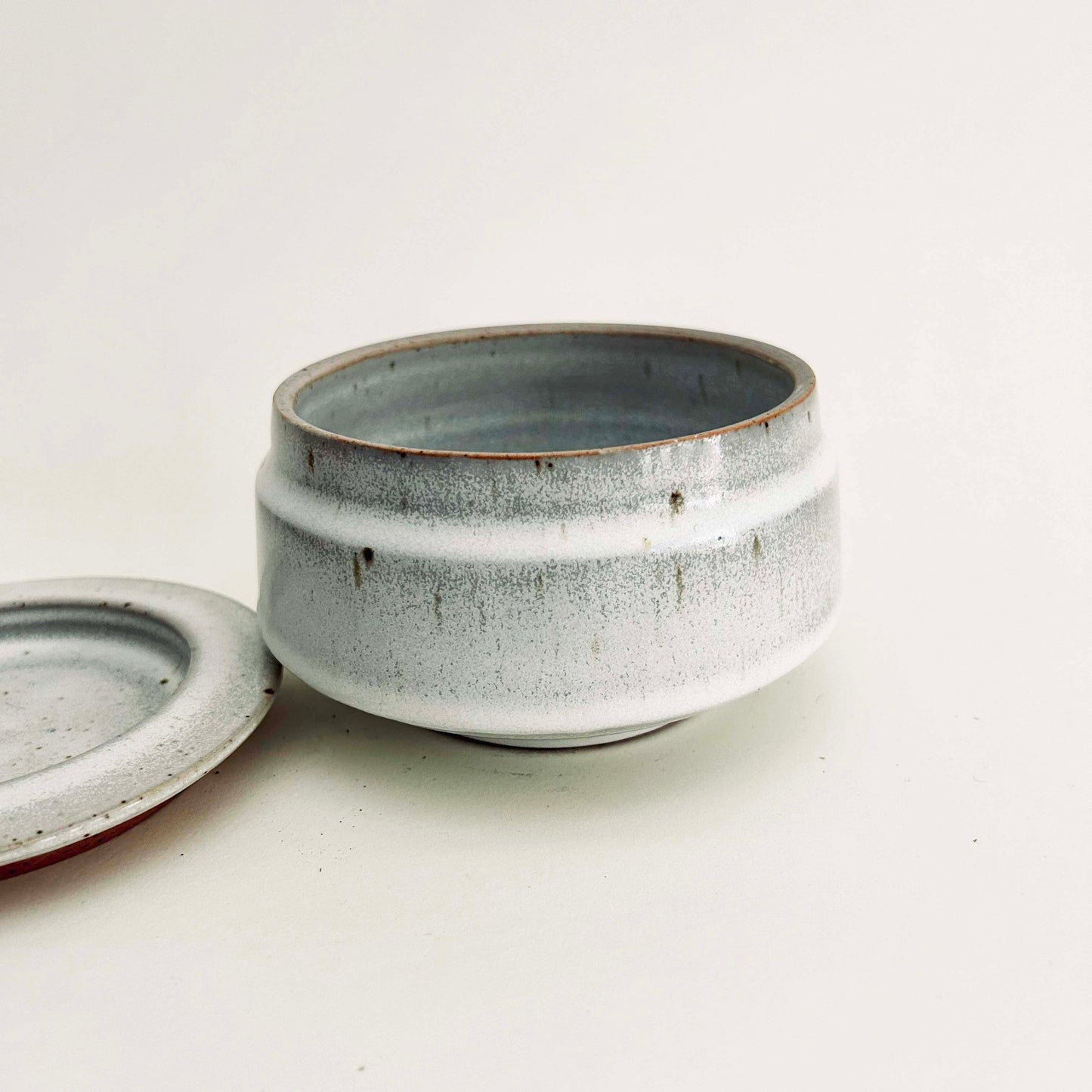 Wide Angular Lidded Containers in Buttermilk White