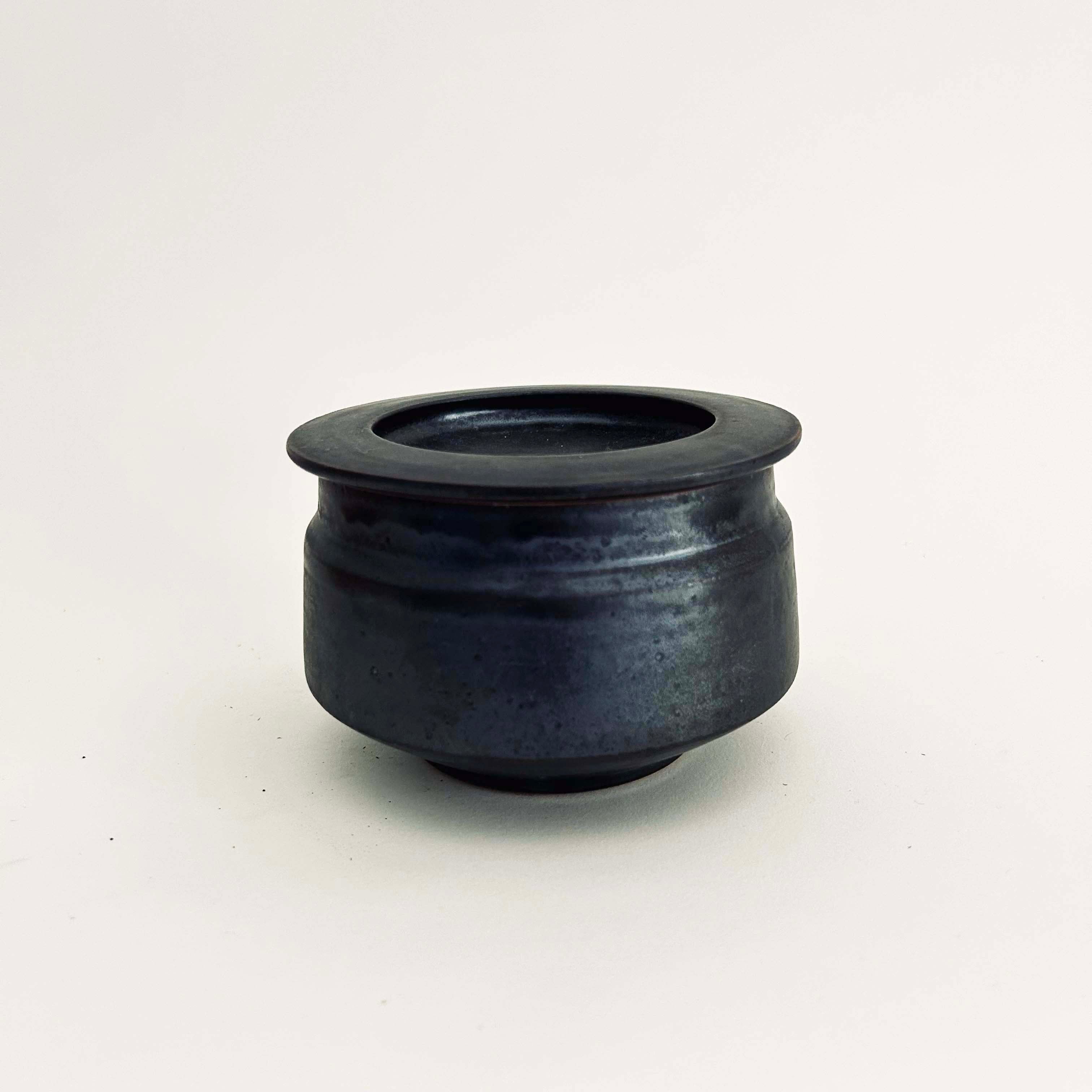 Wide Angular Lidded Containers in Black – Archer Ceramics