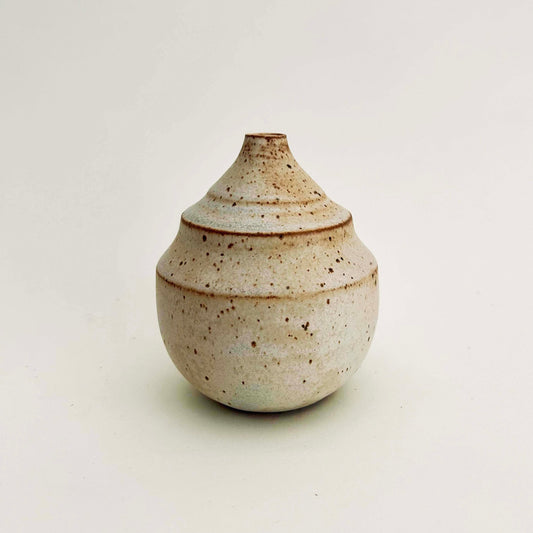 Bud Vase in Cotton White, No.3