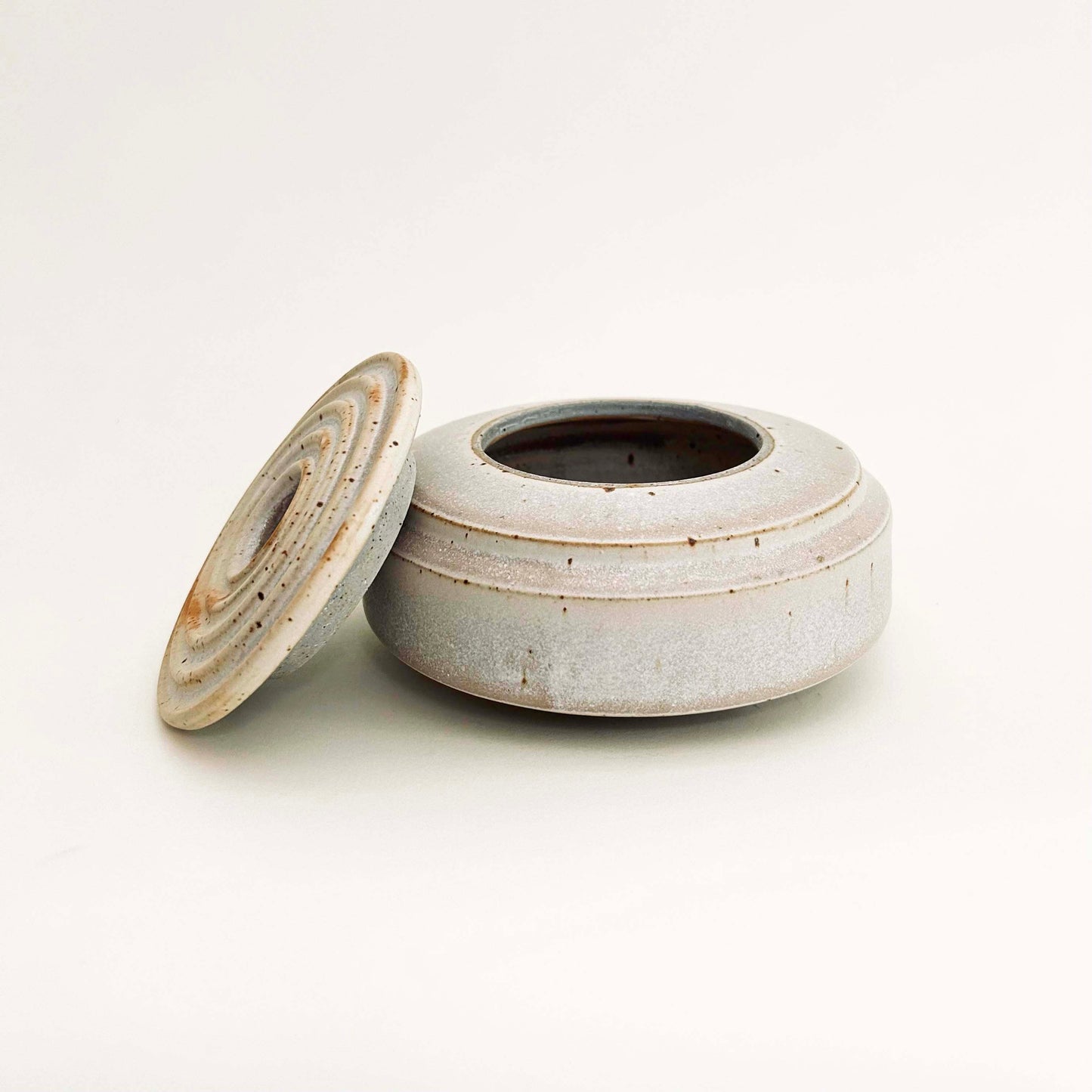 Angular Vessel w/ Ribbed Textured Lid in Cotton White