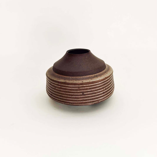 Cylindrical Ribbed Bud Vase in Mocha Cream