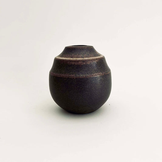 Dark Brown Vase in Mocha Cream, No.4