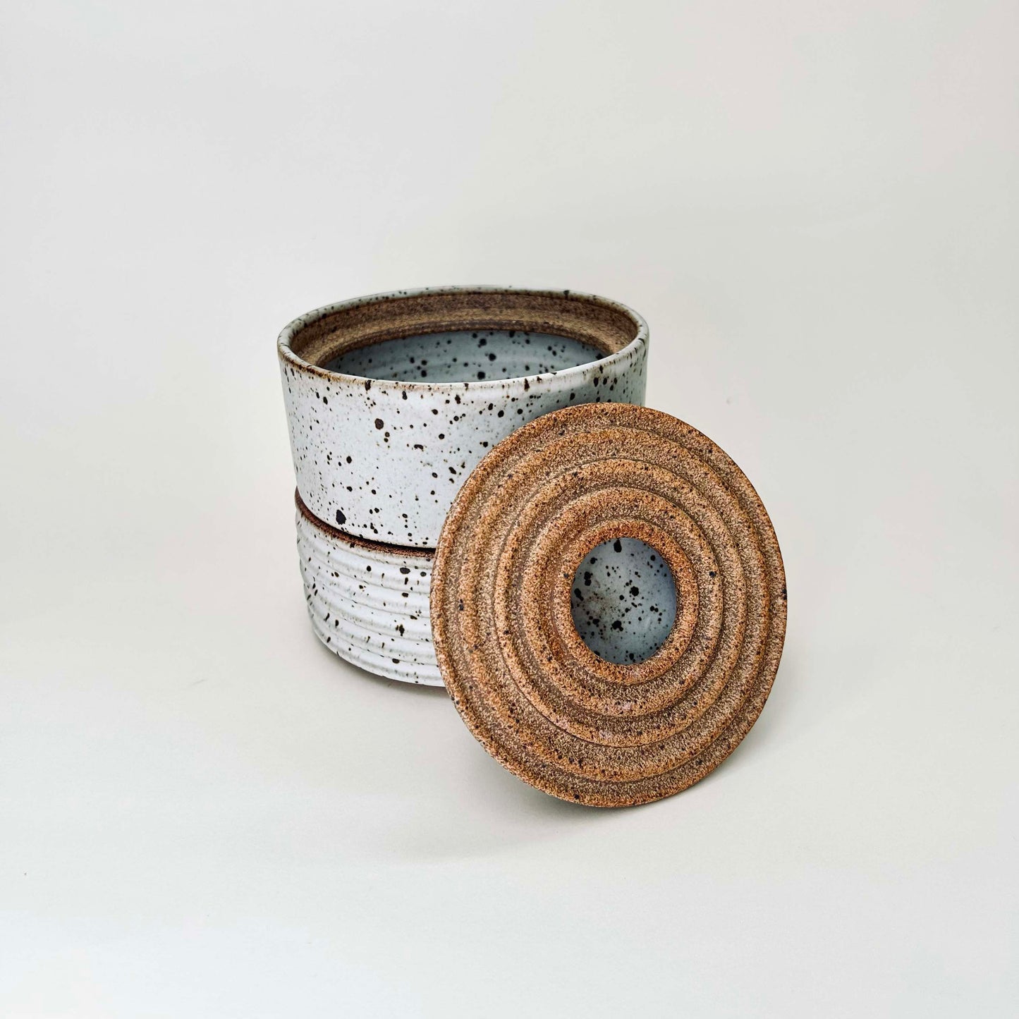 Two-Tiered Cylindrical Ribbed Lidded Container in Matte White