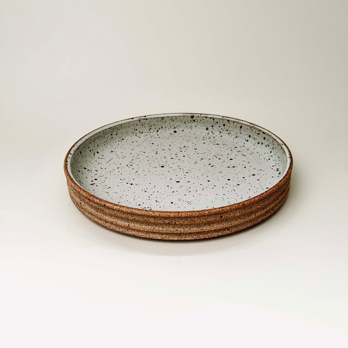 Low Profile, Ribbed Platter in White, 10"