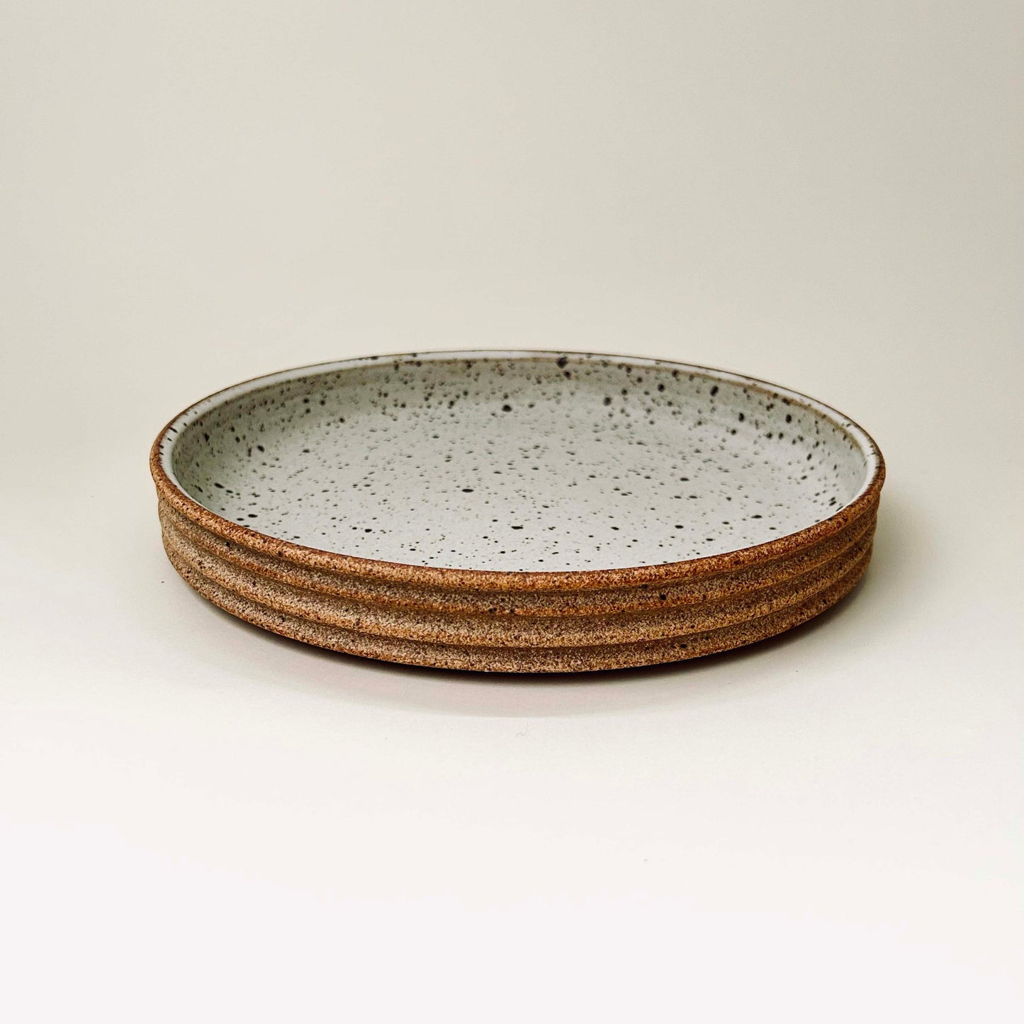 Low Profile, Ribbed Platter in White, 10"