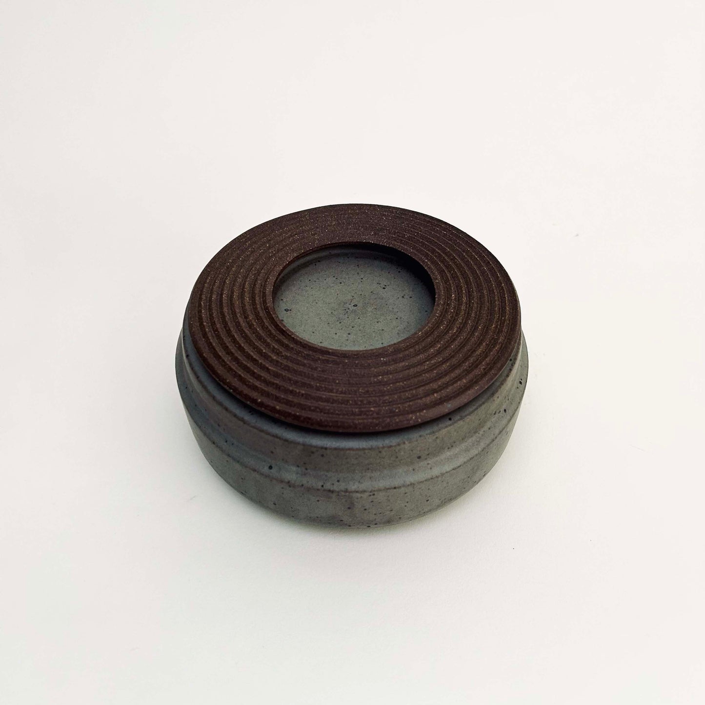 Wide, Cylindrical Lidded Vessel in Greige