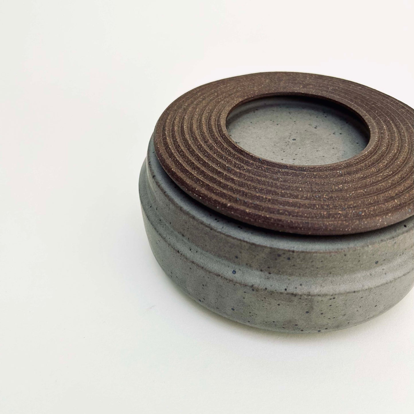 Wide, Cylindrical Lidded Vessel in Greige