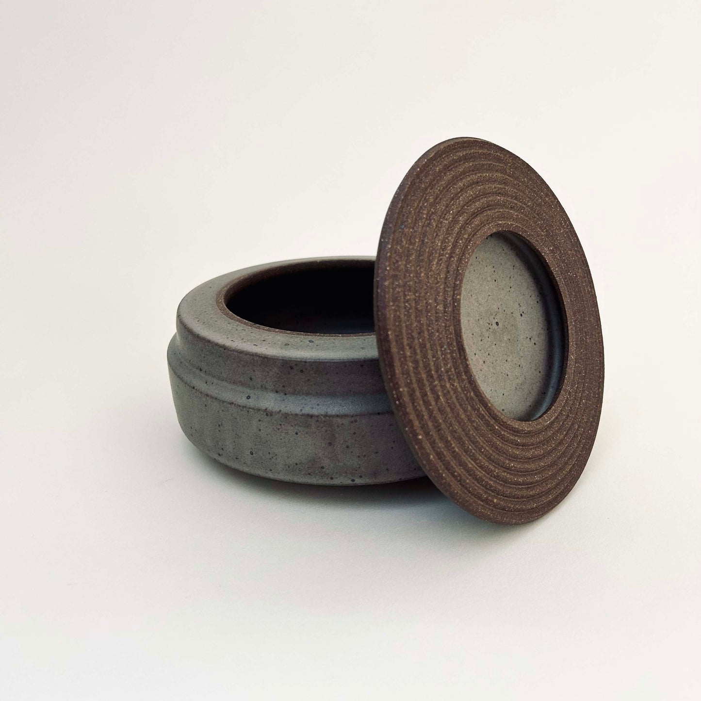 Wide, Cylindrical Lidded Vessel in Greige