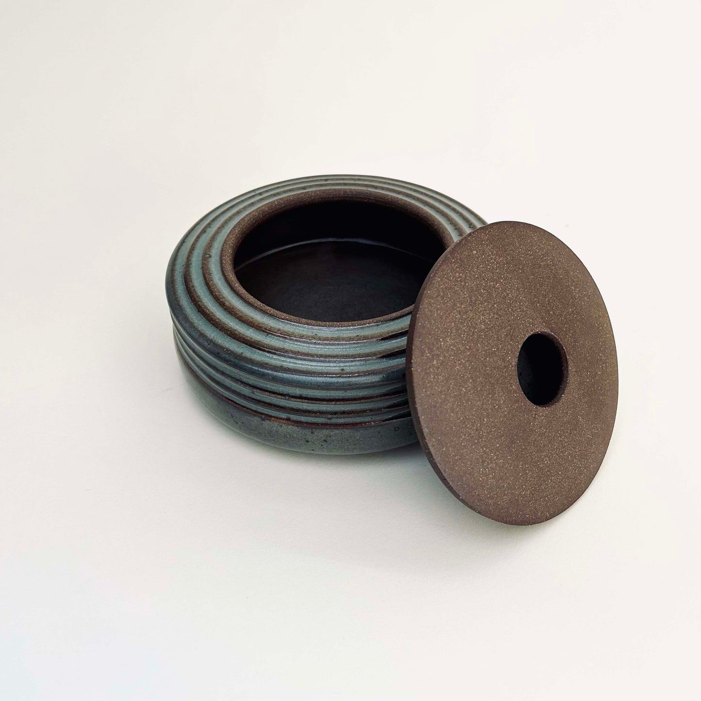 Wide Ribbed Cylindrical Lidded Vessel in Celadon