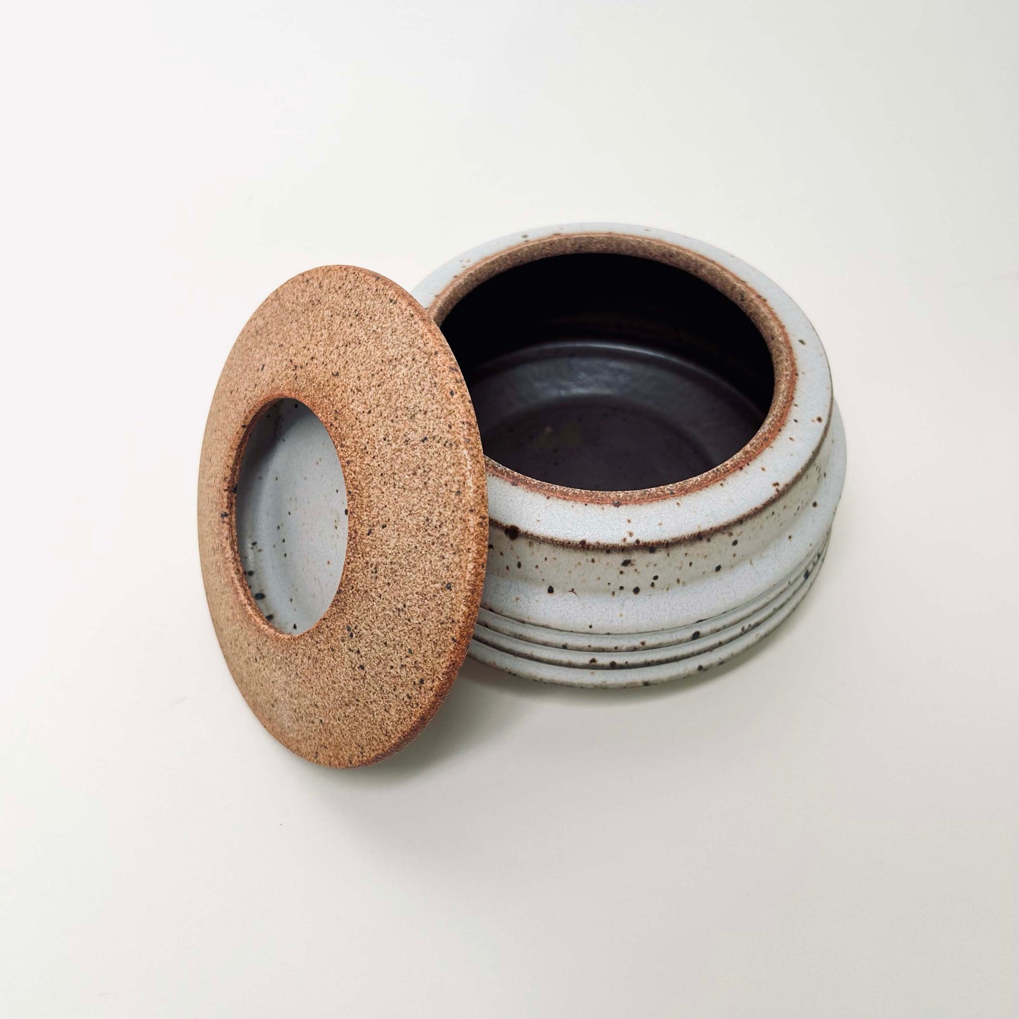 Ribbed Cylindrical Lidded Vessel in Matte White