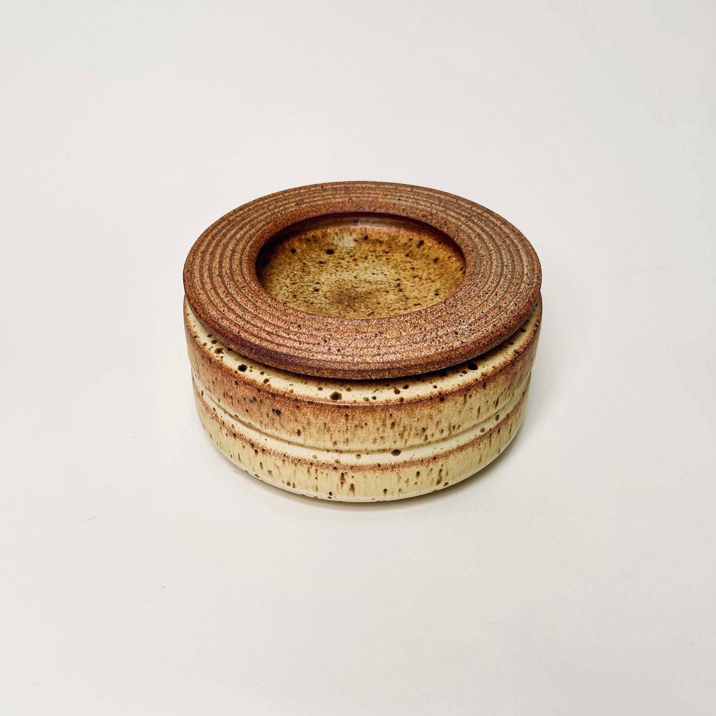 Wide, Cylindrical Vessel w/ Linear Textured Lid in Yellow Salt