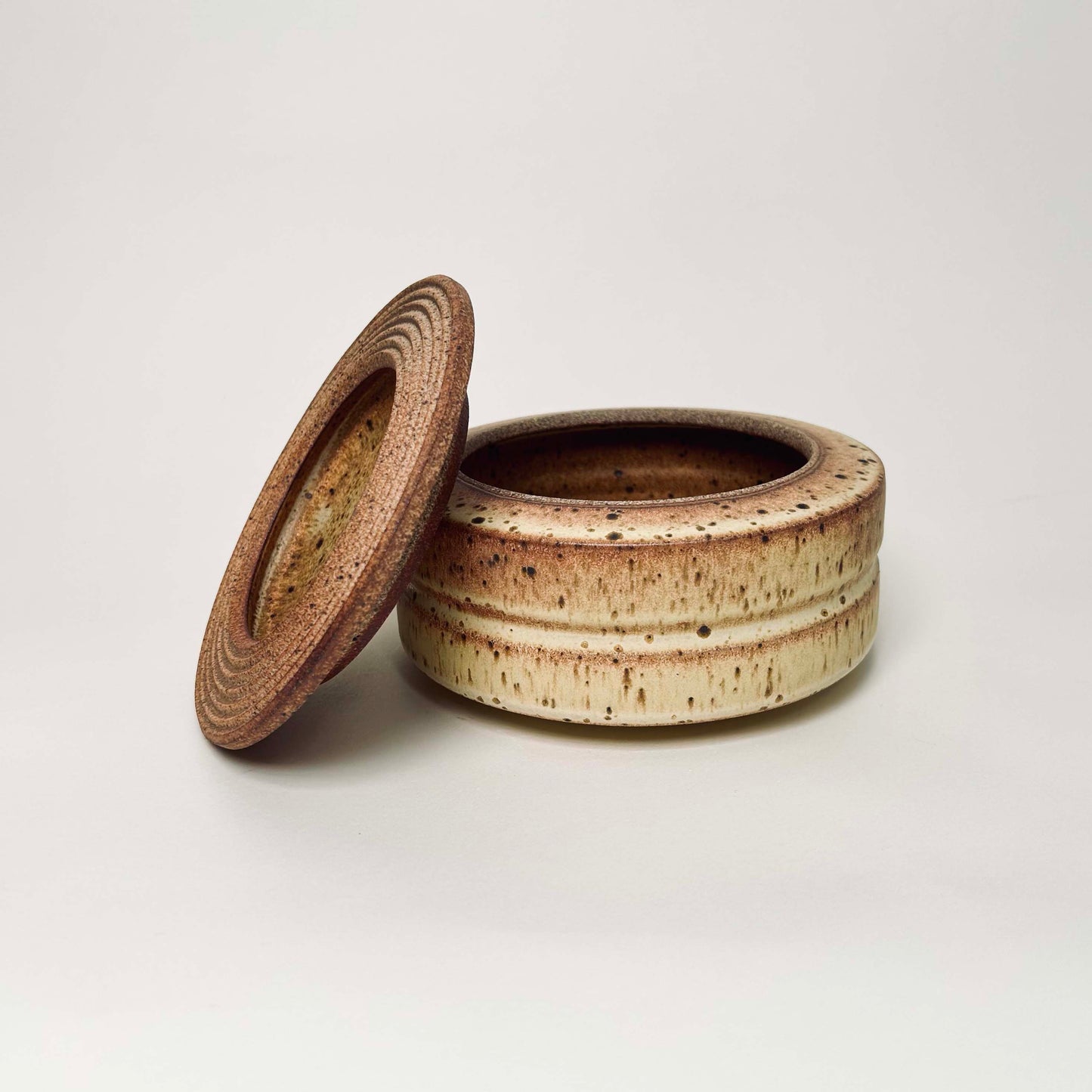 Wide, Cylindrical Vessel w/ Linear Textured Lid in Yellow Salt