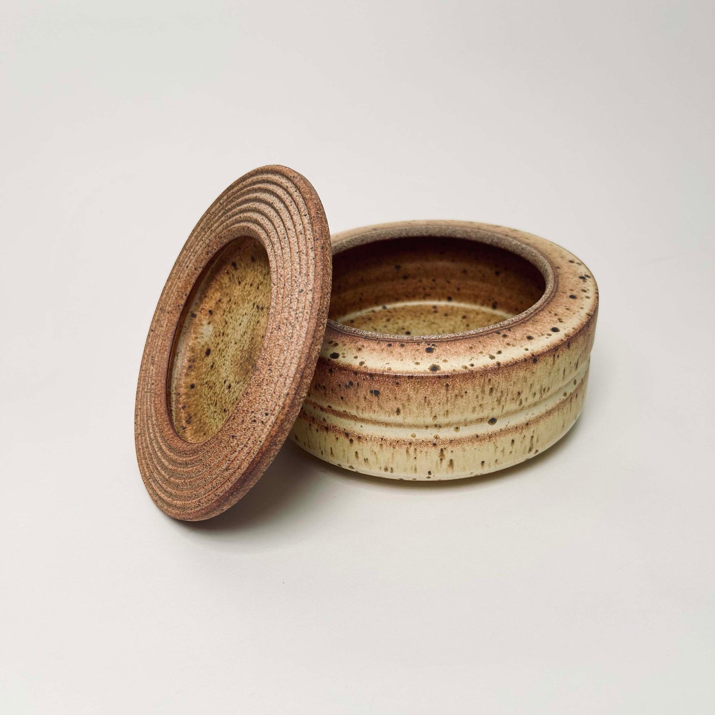 Wide, Cylindrical Vessel w/ Linear Textured Lid in Yellow Salt