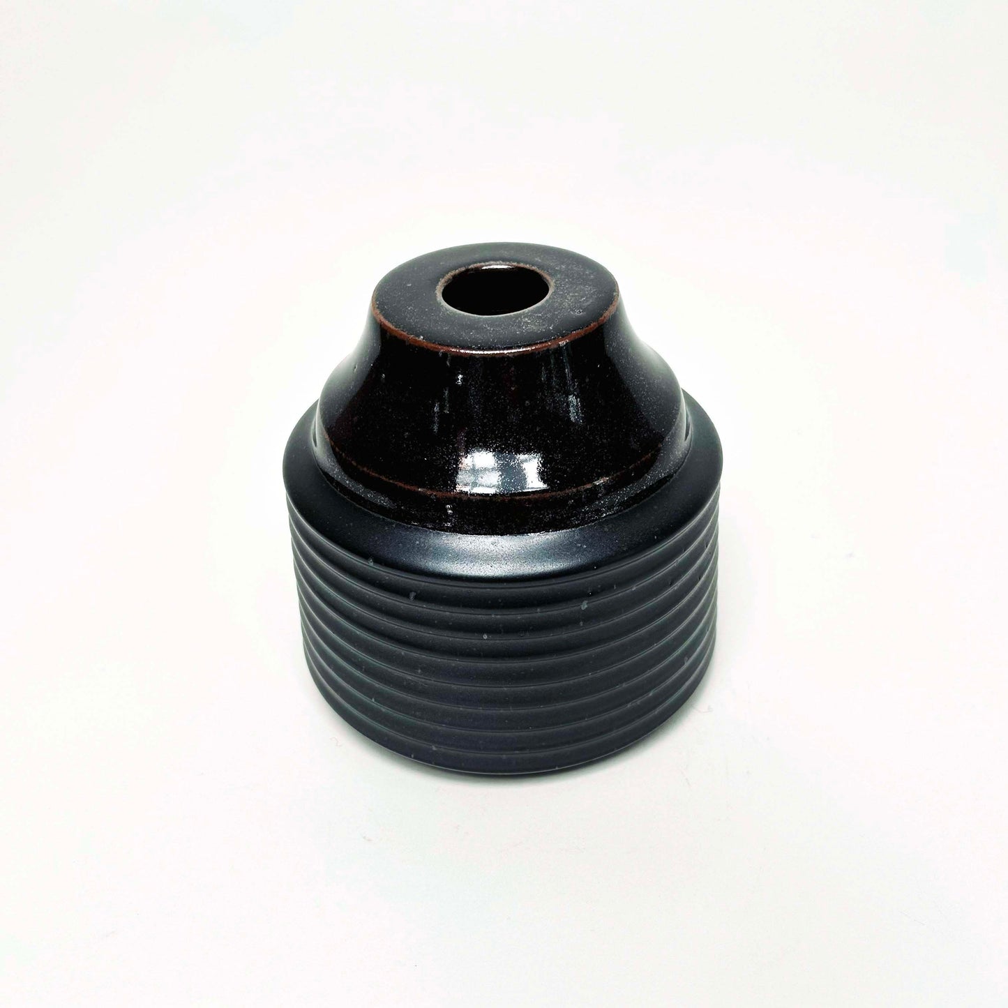 Cylindrical Ribbed Vase in Satin Black, No.3