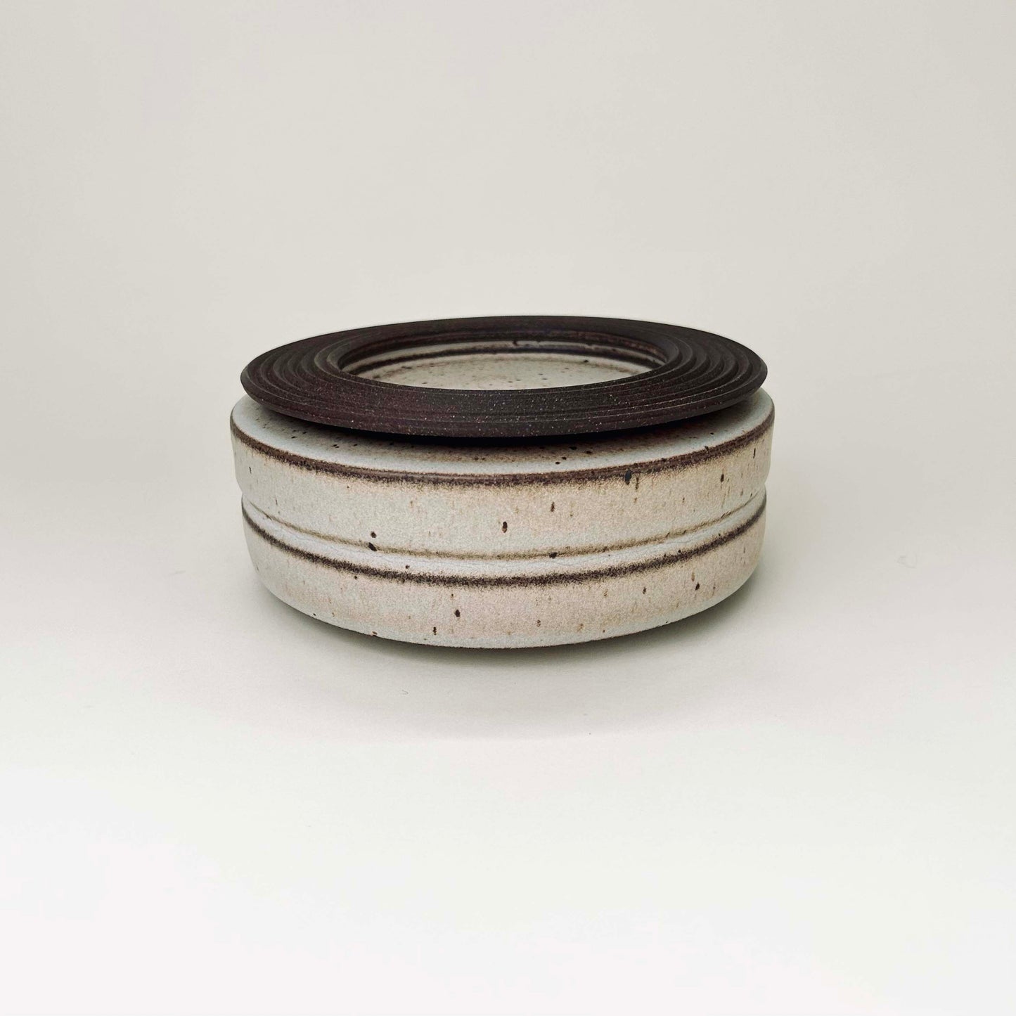 Wide, Cylindrical Vessel w/ Linear Textured Lid in Mocha Creme