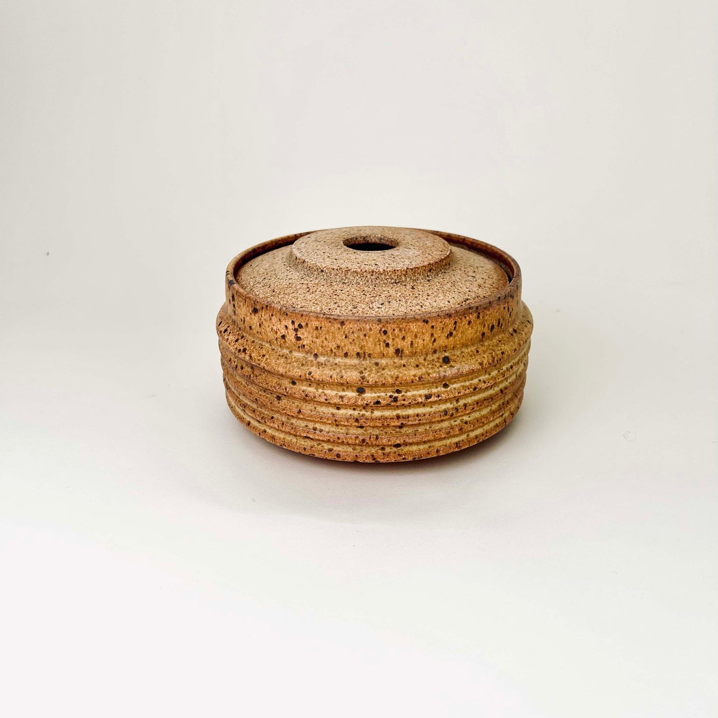 Cylindrical Ribbed Vessel w/ Inset Lid in Yellow Salt