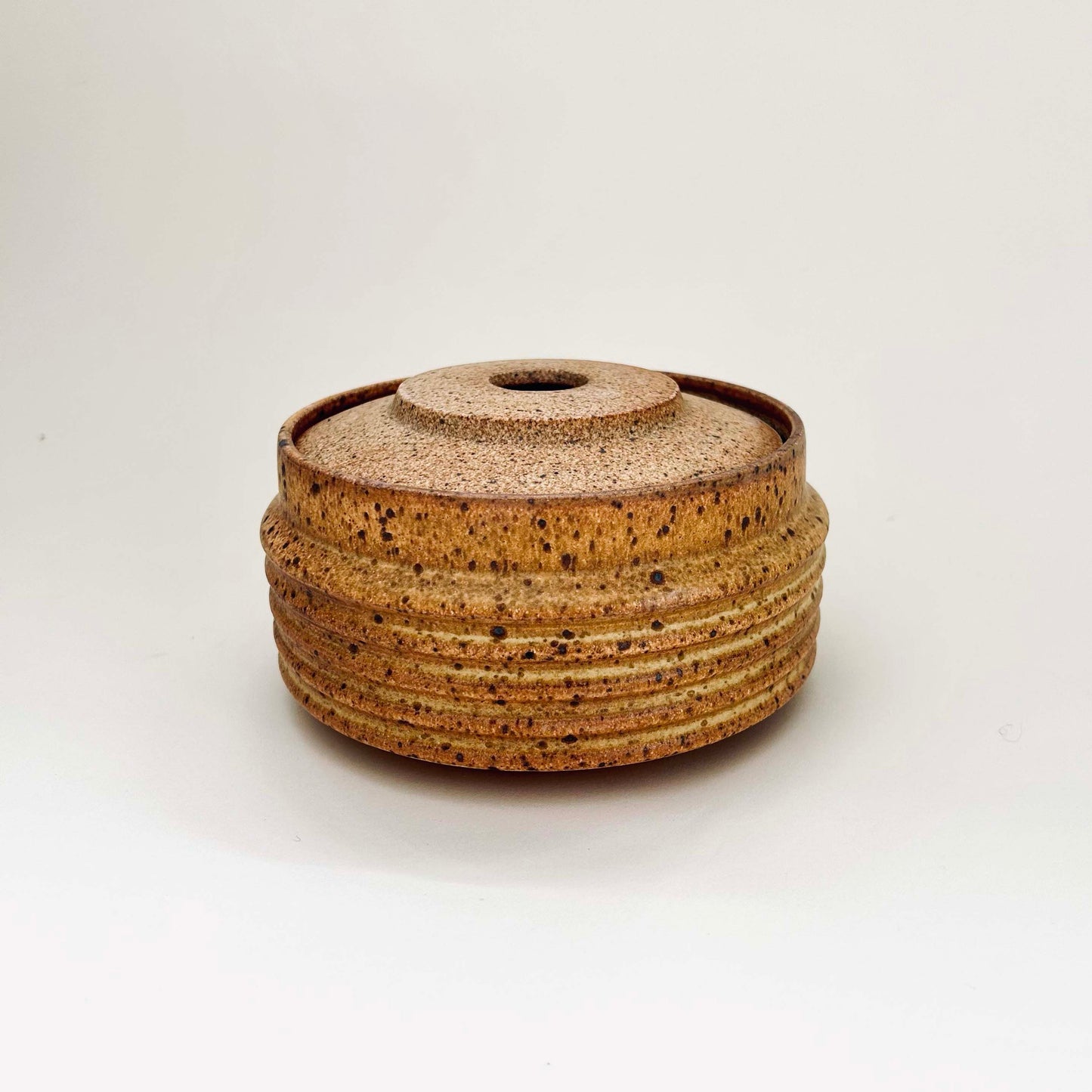 Cylindrical Ribbed Vessel w/ Inset Lid in Yellow Salt