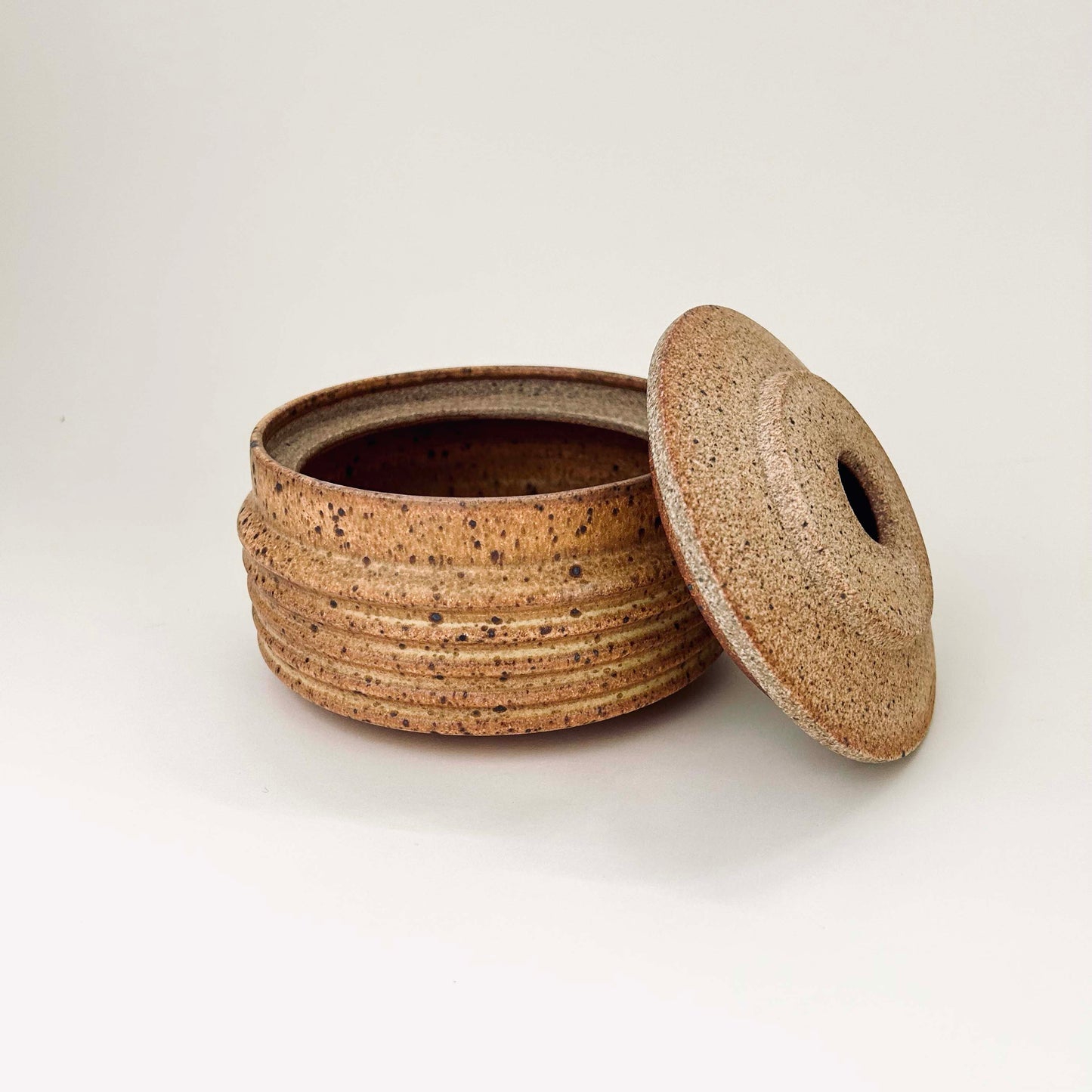 Cylindrical Ribbed Vessel w/ Inset Lid in Yellow Salt