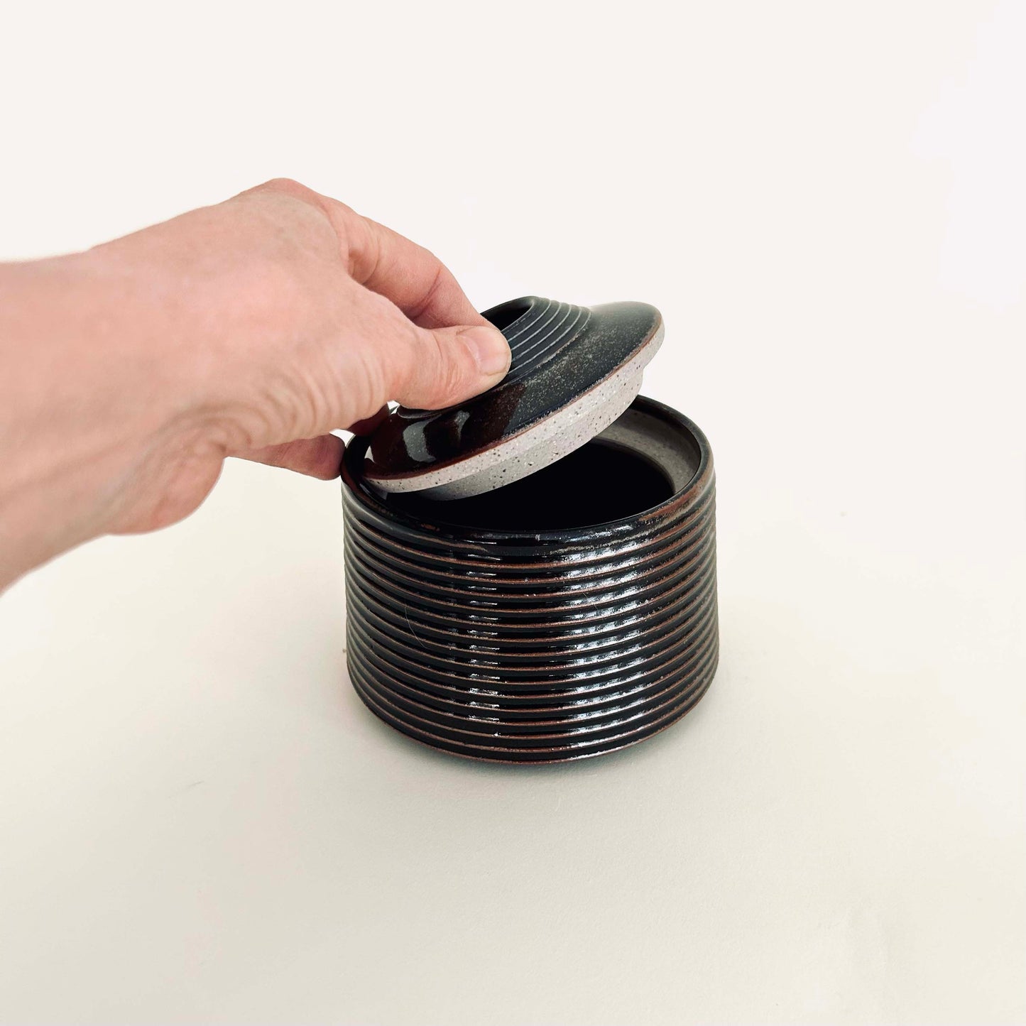 Small Tapered Lidded Vessel in Oil Spot