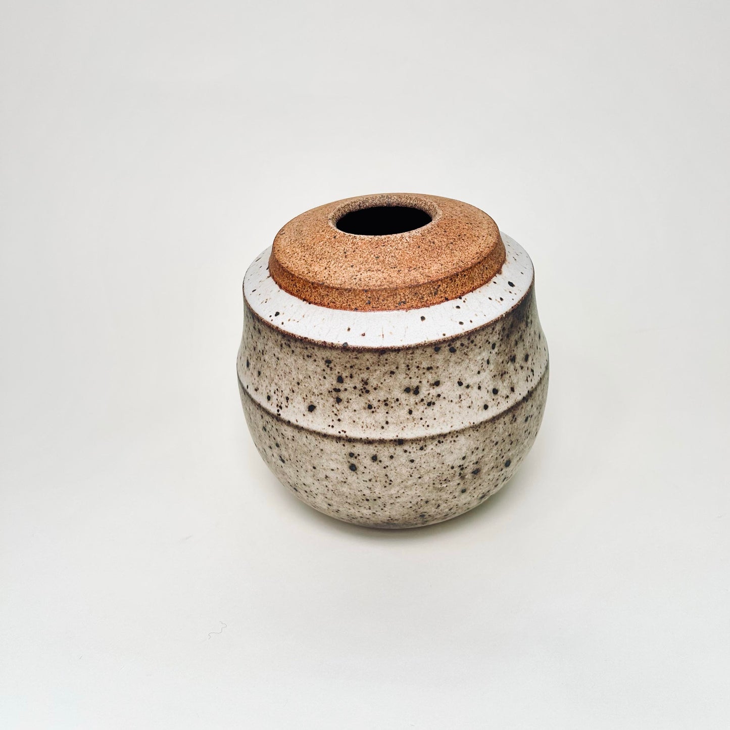 Large Collared Vase in Mocha Creme