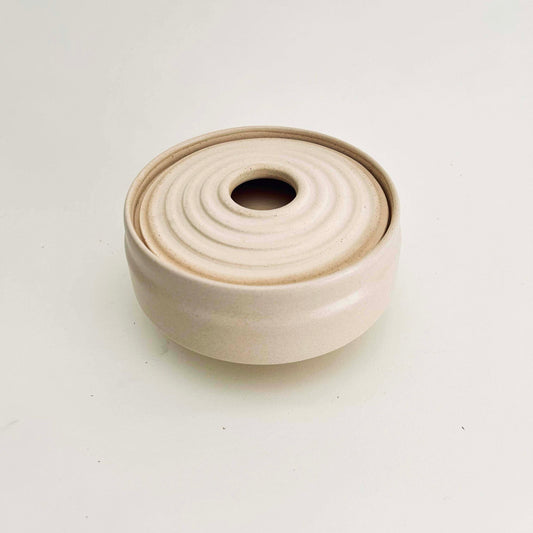 Wide, Cylindrical Vessel with Ribbed Lid in Eggshell White
